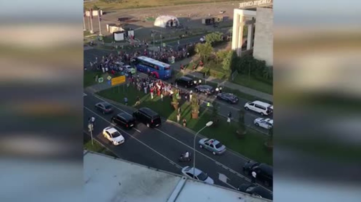 Russia: Delirious Ronaldo fans block Portugal bus before Uruguay clash
