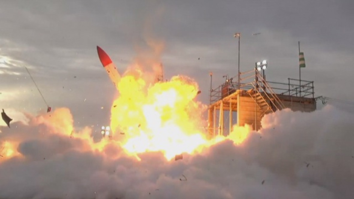 Japan: Start-up rocket flies into pieces after failed launch attempt