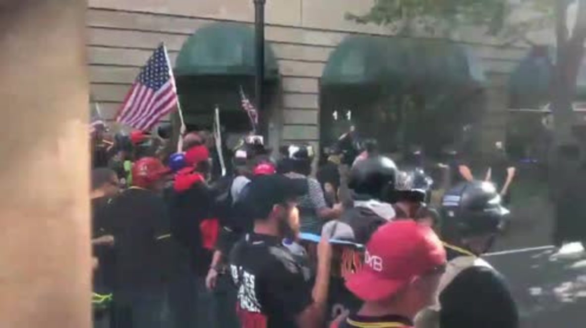 USA: Patriot Prayer's rally turns violent in Portland