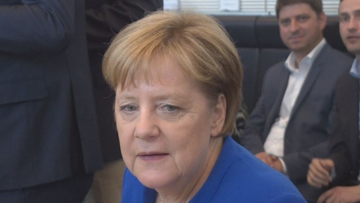 Germany: Merkel attends CDU/CSU meeting in a bid to solve migrant dispute