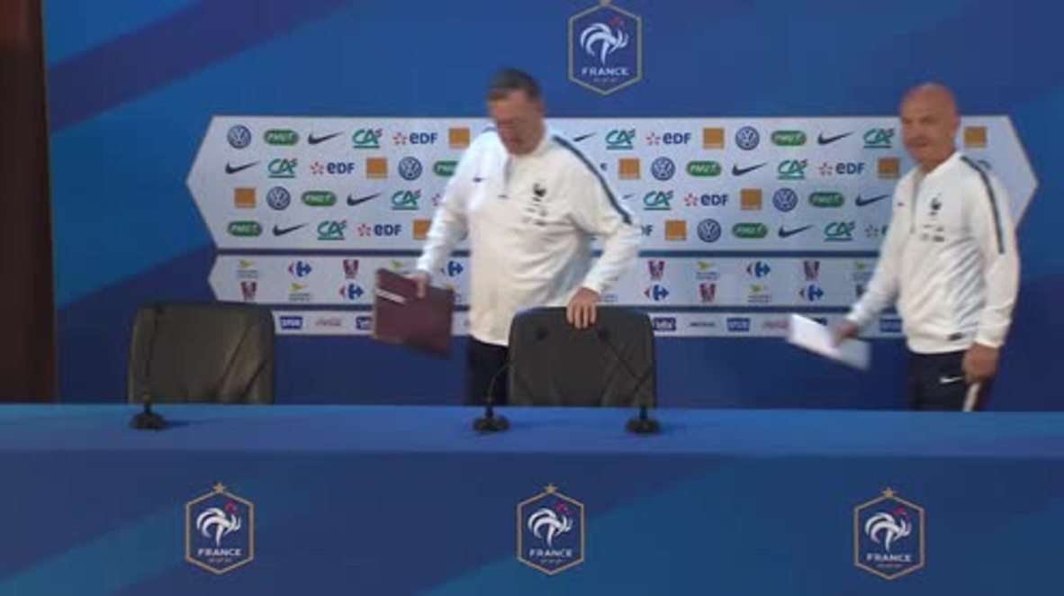 Rusia: El equipo francés entrena para su partido contra Uruguay