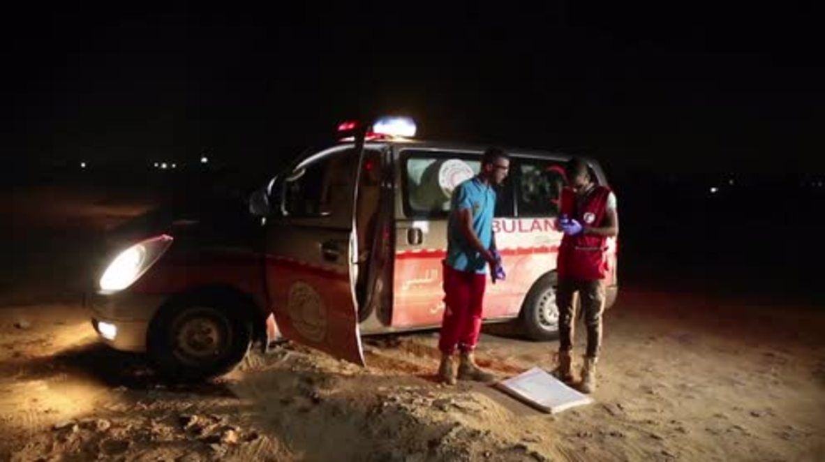 Libia: Un equipo de la Media Luna Roja recupera los cadáveres de los inmigrantes ahogados los últimos días *EXPLÍCITO*