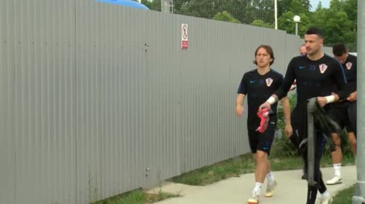 Russia: Modric and Croatian teammates train ahead of Russia QF