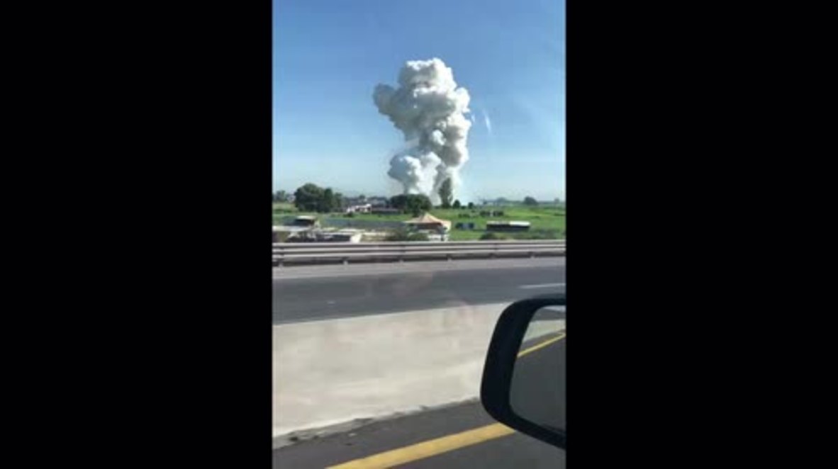 Mexico: Fireworks explosion kills 17 and injures 31 near capital
