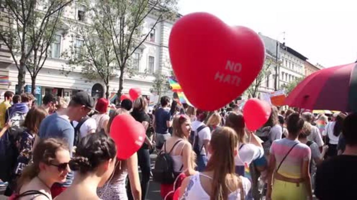 Hungary: Pride of Budapest met with counter-protest
