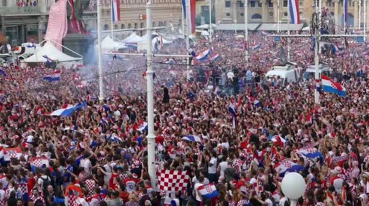 Croacia: Los aficionados croatas están muy orgullosos de la participación de su equipo en la final de la Copa del Mundo