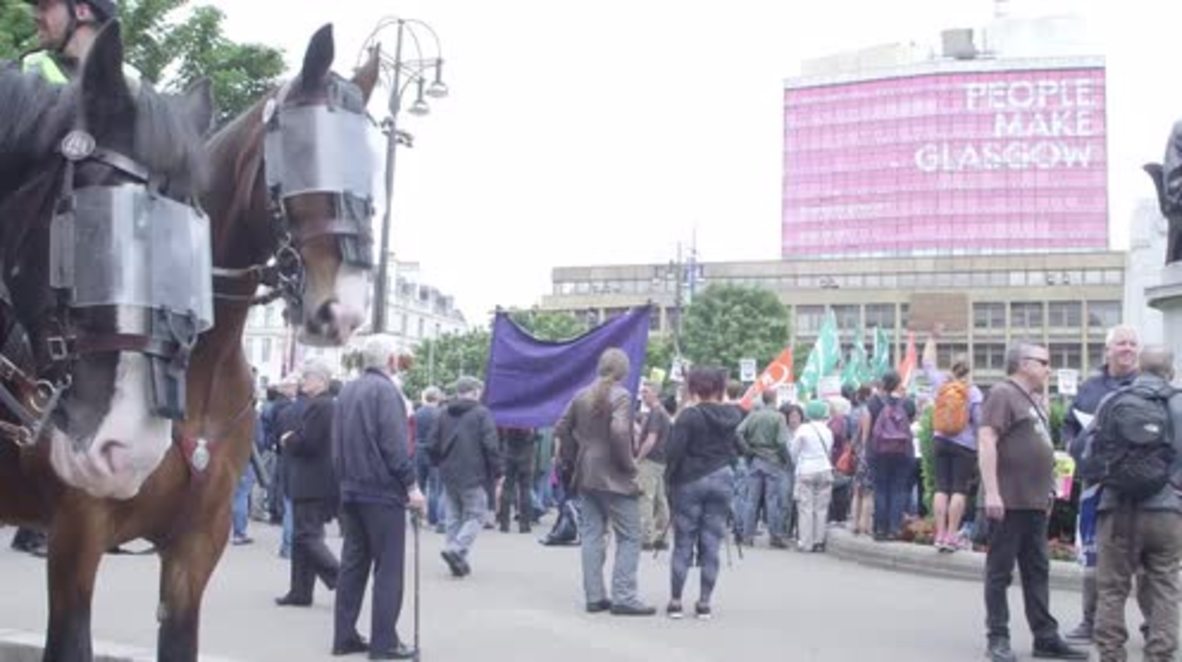 UK: Anti-fascists gather to protest against SDL rally in Glasgow