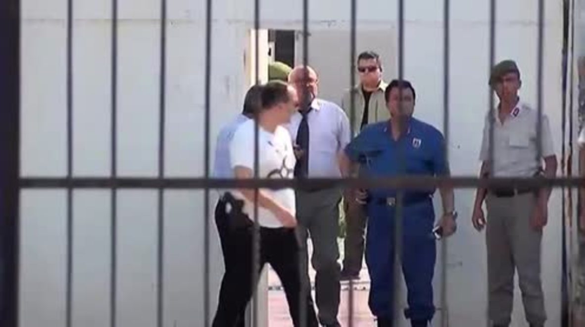 Turkey: US pastor moved from prison to house arrest in Izmir