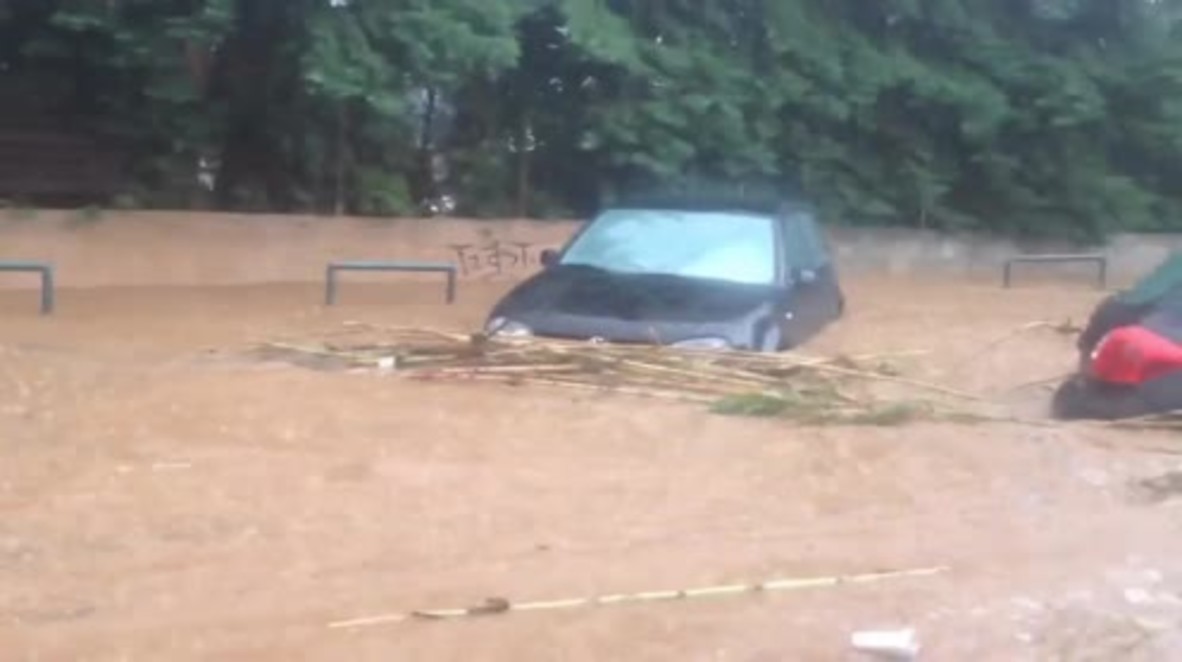 Greece: Athens suburb floods after downpour follows fires