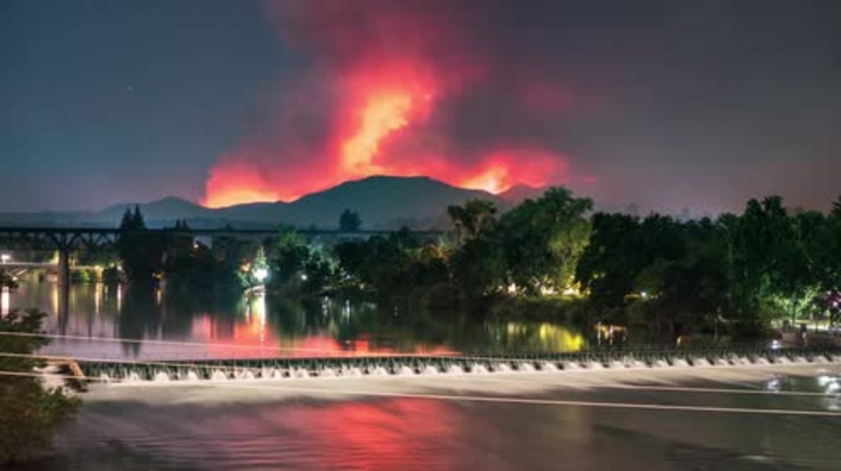 EE. UU.: Timelapse muestra la horrible extensión del incendio forestal en California