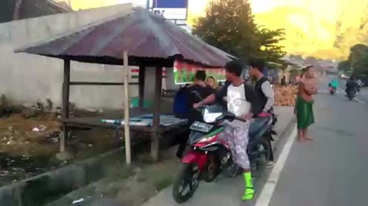 Indonesia: Al menos 10 muertos y 40 heridos en un terremoto en la isla turística de Lombok