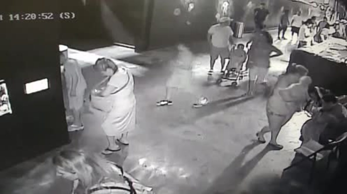 EE.UU.: ¡Robando a Nemo! - Detienen a un sospechoso por robar un TIBURÓN en el Acuario de San Antonio