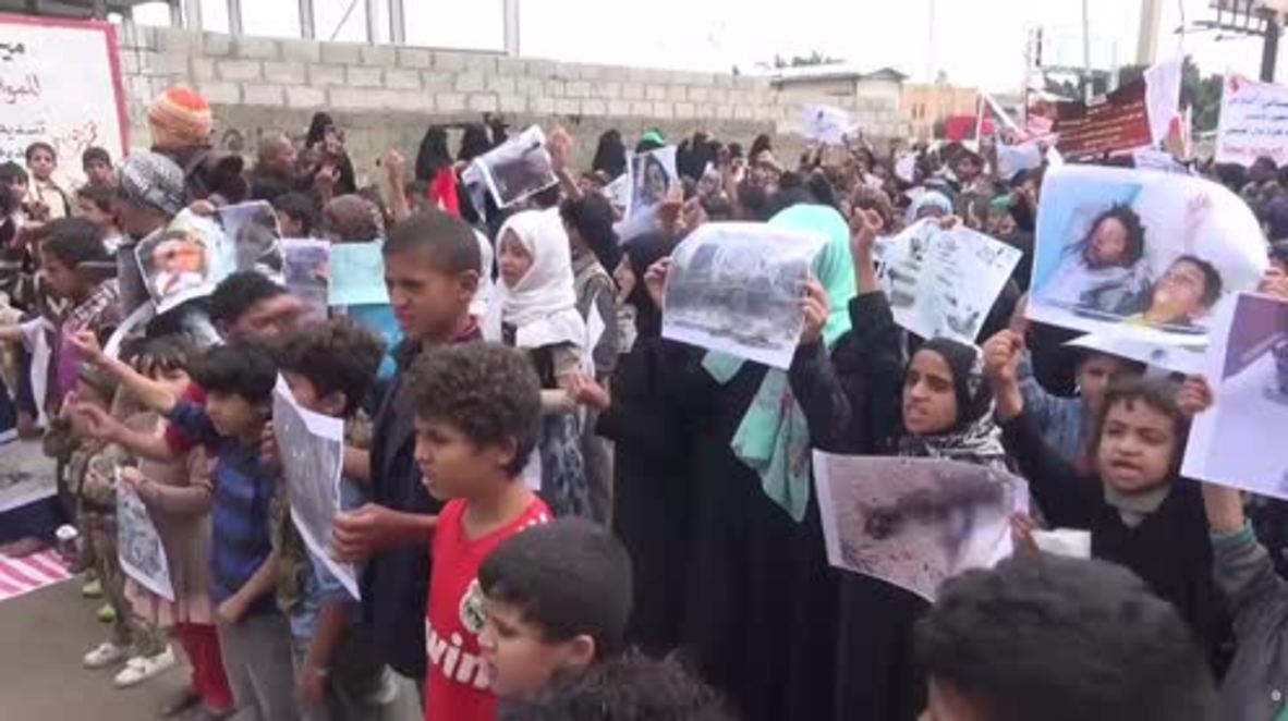 Yemen: Children rally outside UN offices to condemn Saudi-led coalition bombing