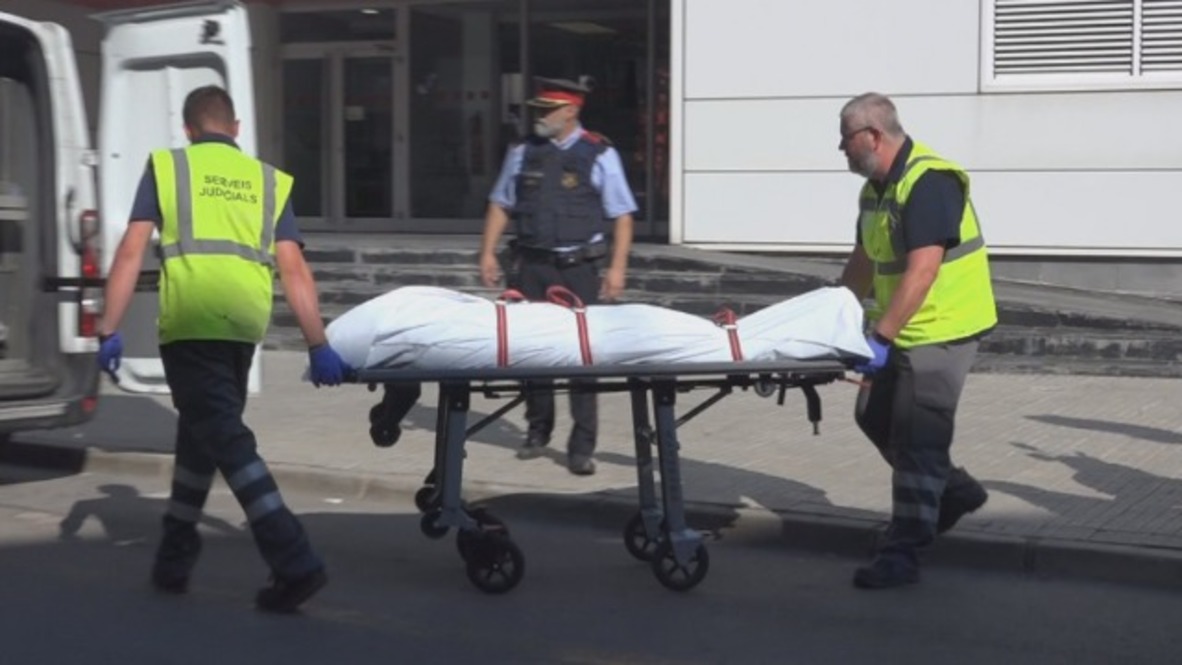 España: Policía mata a un hombre que irrumpió en una comisaría de Barcelona