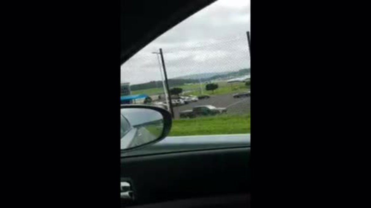 EE.UU.: El avión privado del rapero Post Malone aterriza de emergencia tras la explosión de dos neumáticos