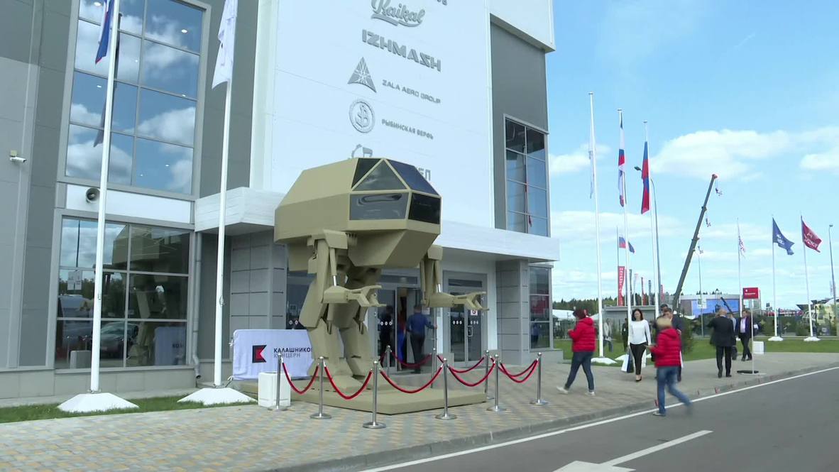 Internet goes NUTS AND BOLTS for Kalashnikov’s huge bipedal robot
