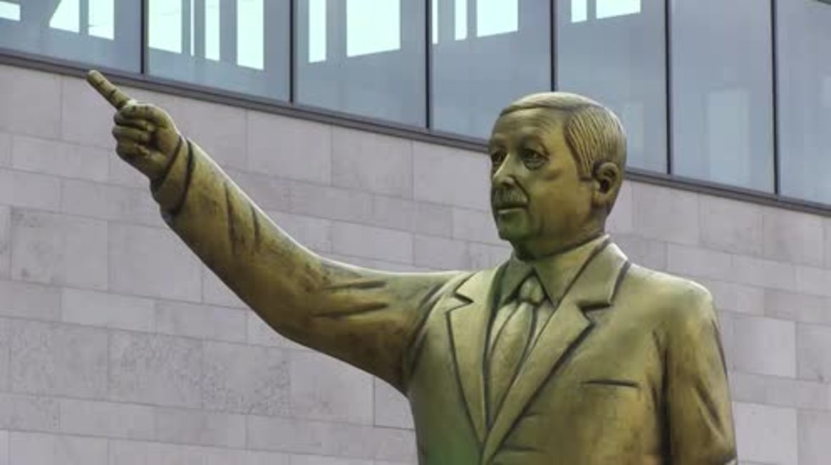 Germany: Erdogan statue vandalised one day after being erected in Wiesbaden