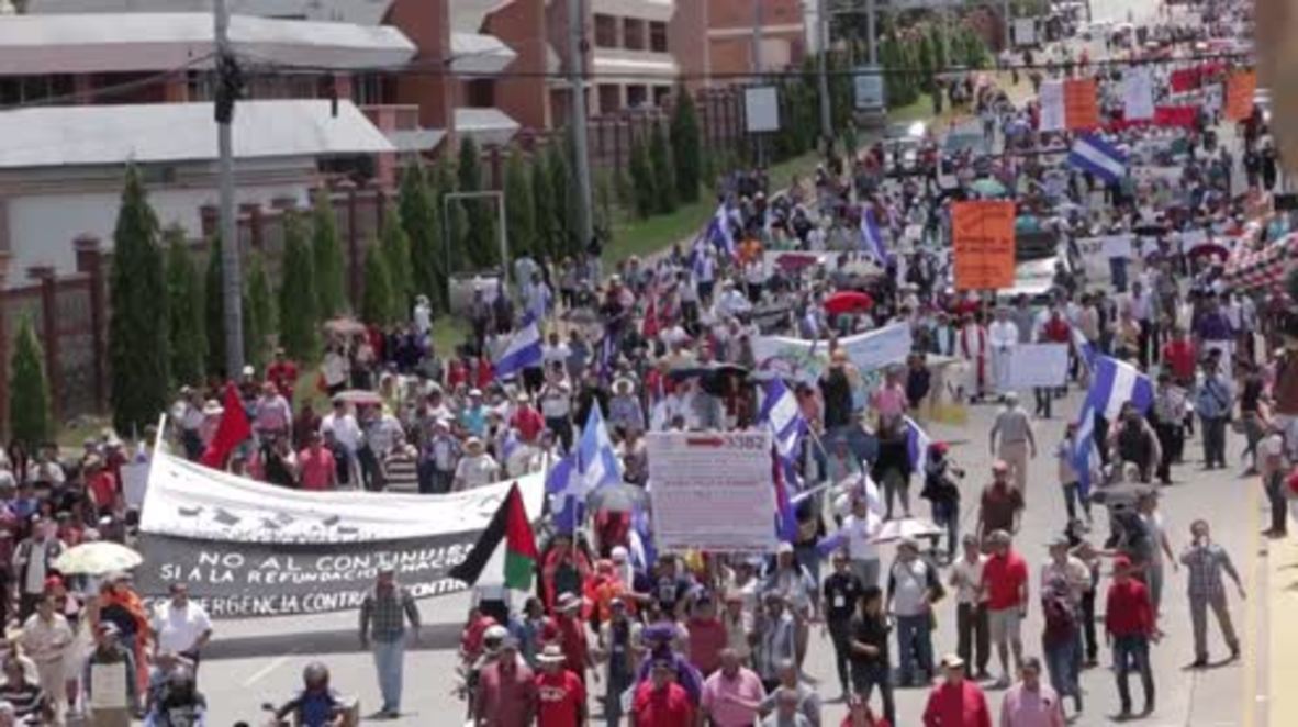 Honduras: Hundreds flood Tegucigalpa demanding Pres JOH's resignation