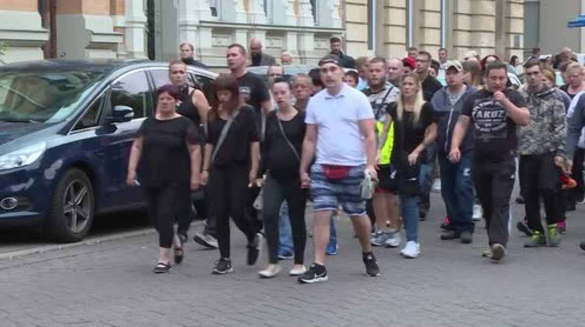 Alemania: Grupos de extrema derecha marchan en Kothen por la muerte de un joven de 22 años