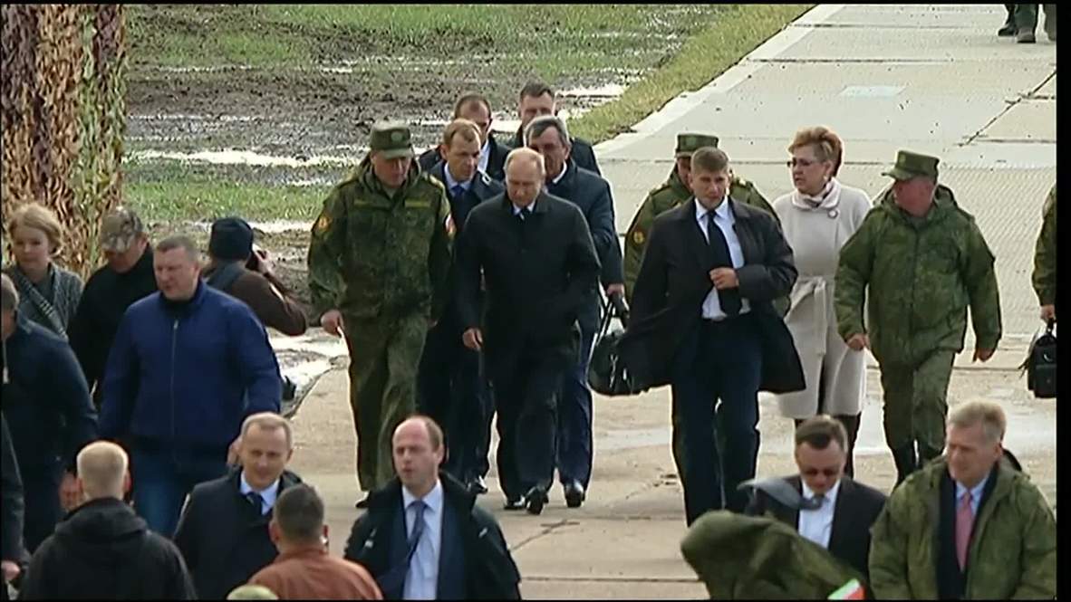 Russia: Putin arrives at Vostok-2018 military exercises