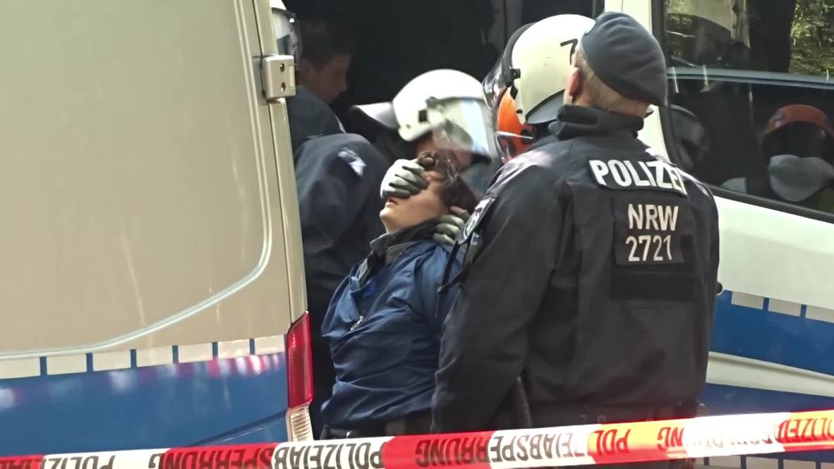 Germany: Hambach forest evictions continue but blockade stands firm