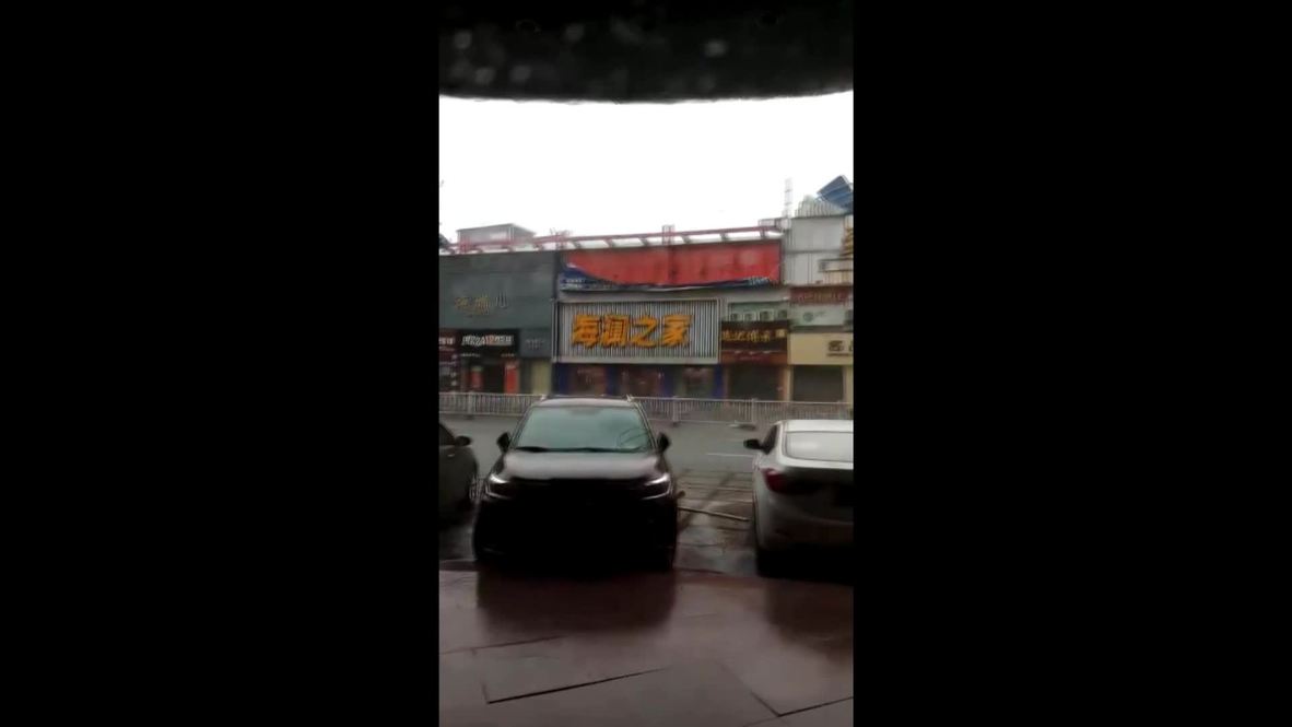 China: Roof lifts off as Typhoon Mangkhut thrashes Guangzhou