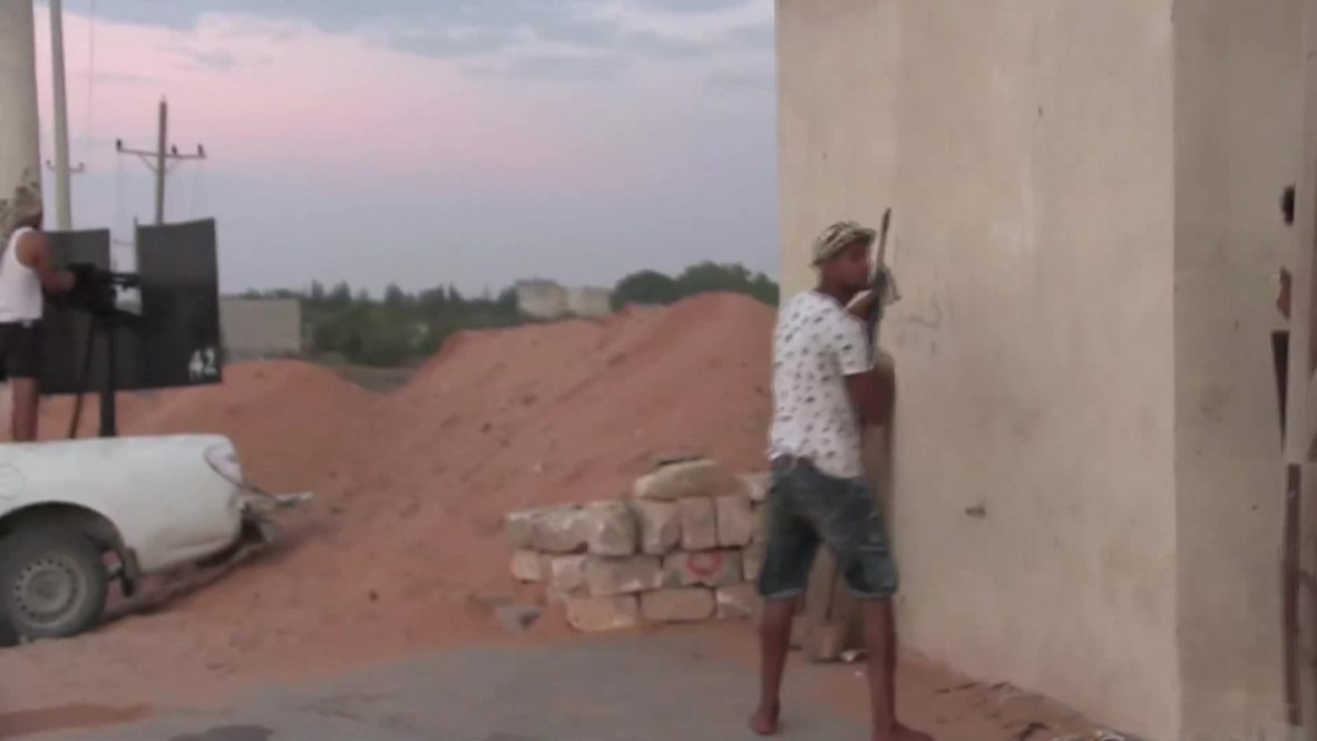 Libia: Enfrentamientos entre varios grupos armados en Trípoli han dejado al menos 96 muertos