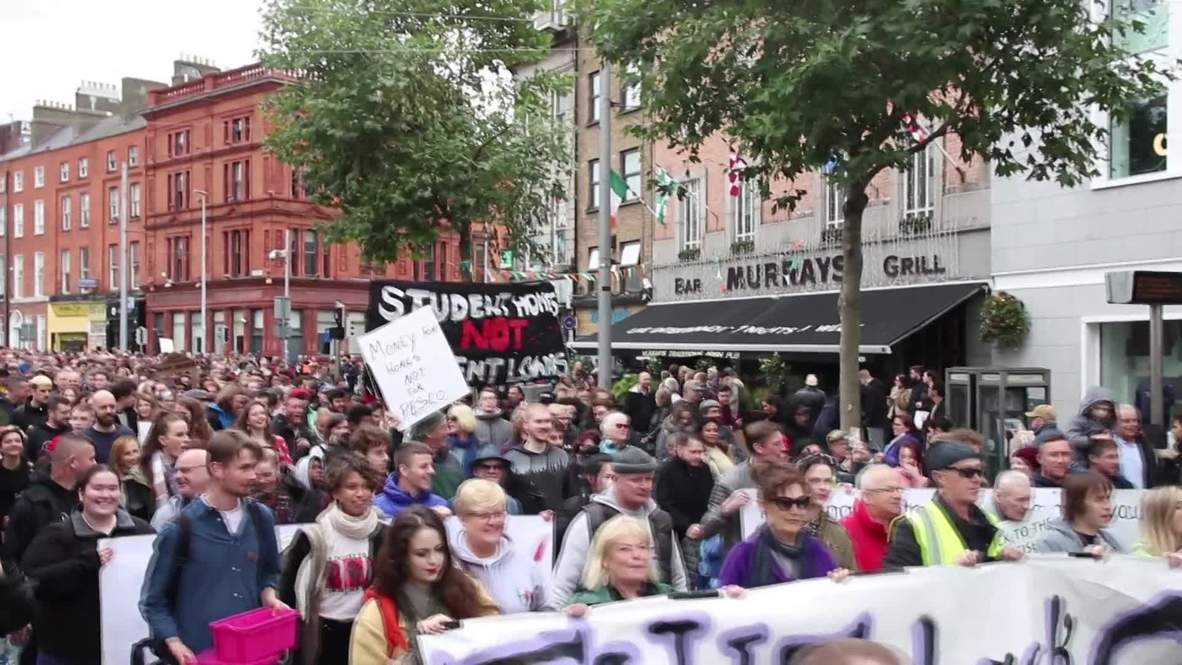 Irlanda: Manifestantes protestan contra la crisis de la vivienda en Dublín