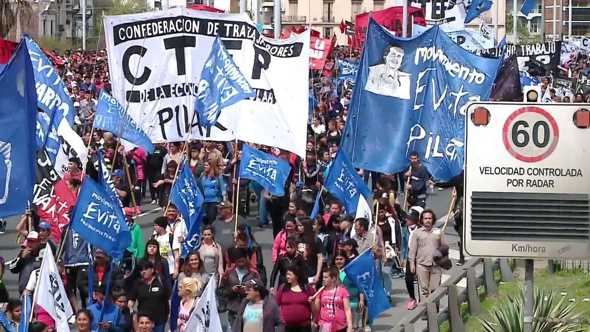 Argentina: Miles de personas toman las calles de Buenos Aires contra Mauricio Macri y sus medidas de austeridad