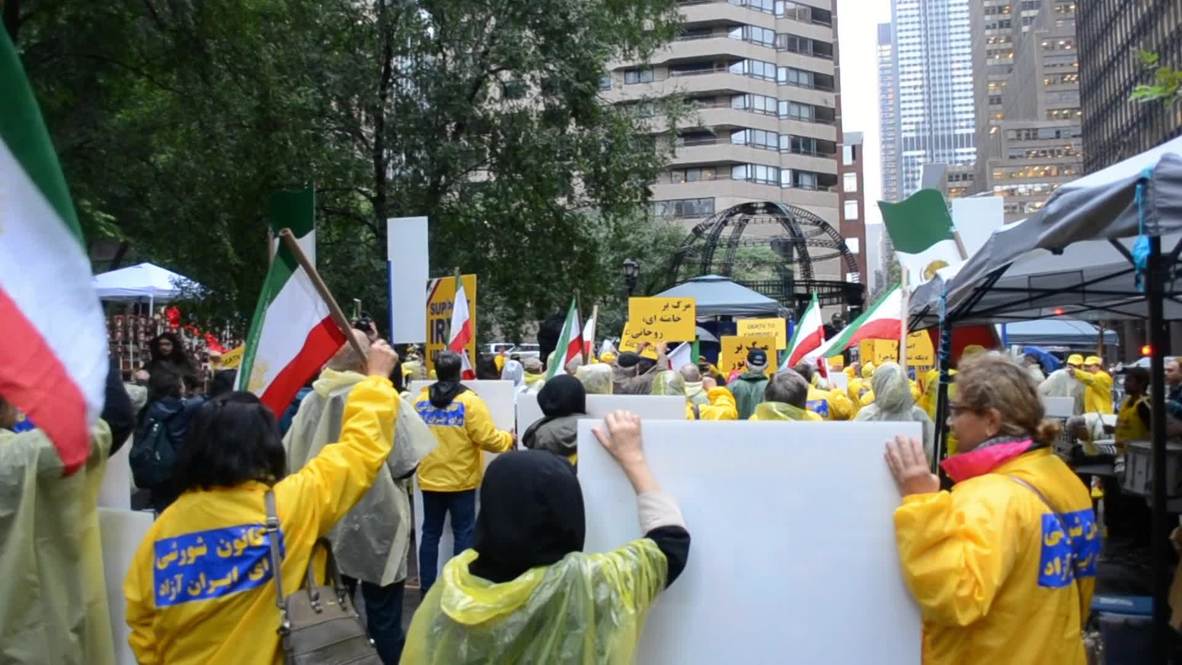 USA: Hundreds protest against Rouhani outside UNGA