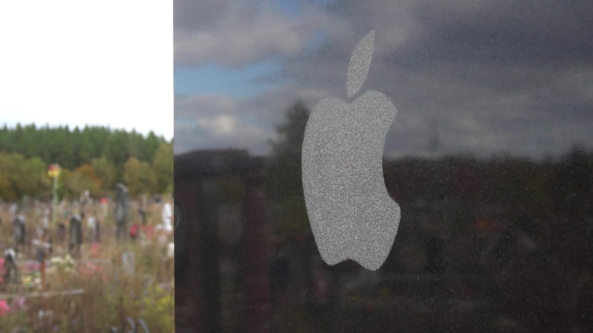 The Luxury of iGrave: Woman receives giant iPhone-shaped tombstone