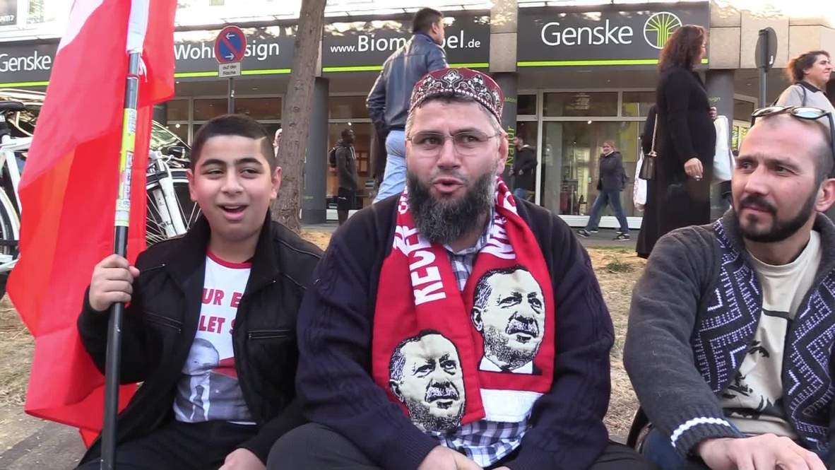 Germany: Erdogan supporters welcome Turkish leader to Cologne