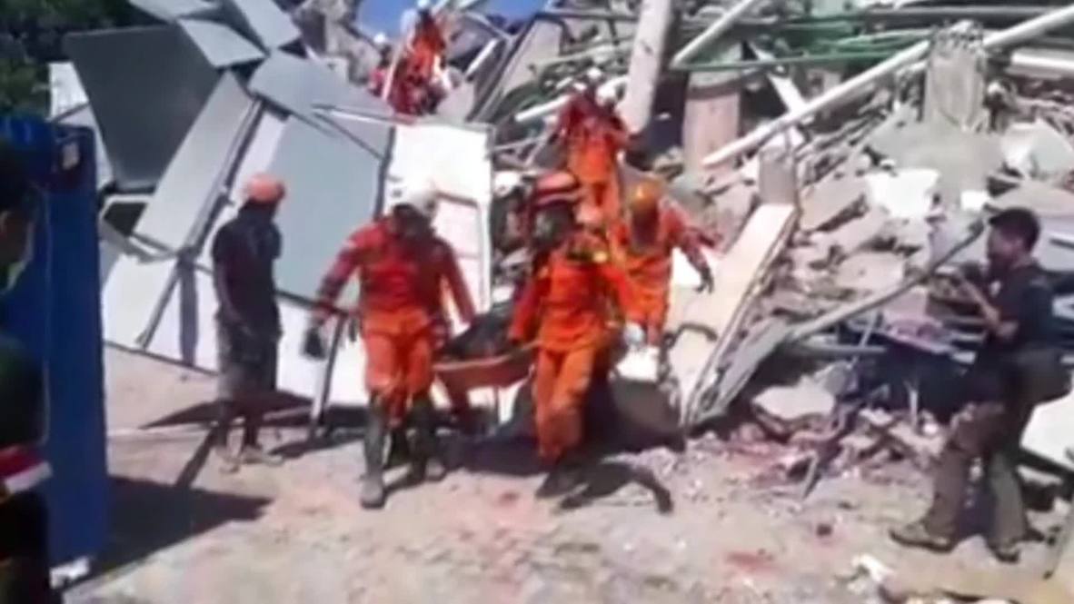 Indonesia: Rescue work continues in Palu after earthquake, tsunami kills hundreds