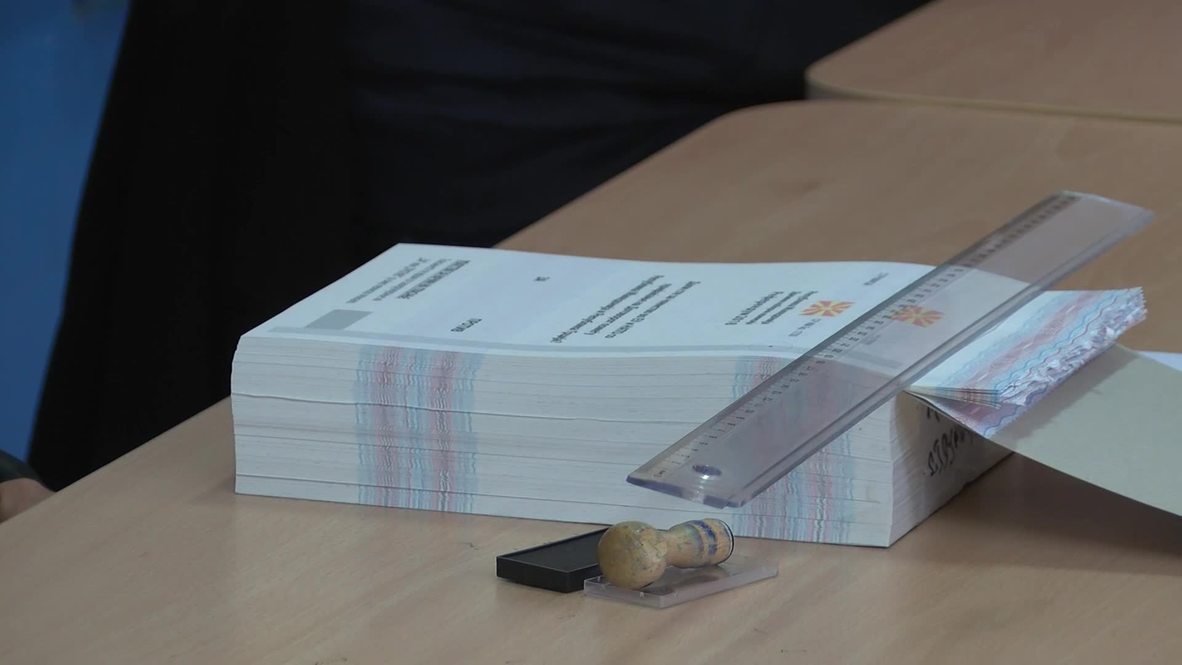 Macedonia: PM Zaev votes on new country name in hometown Strumica