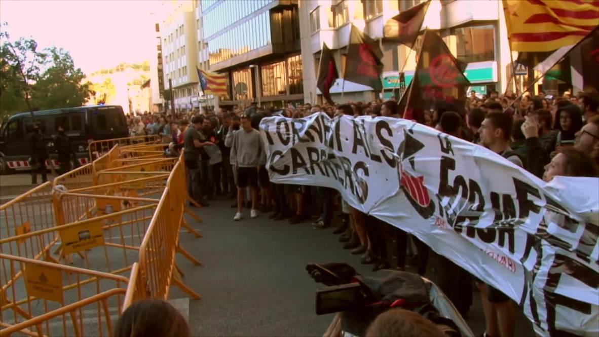 Spain: Clashes mar referendum anniversary in separatist stronghold