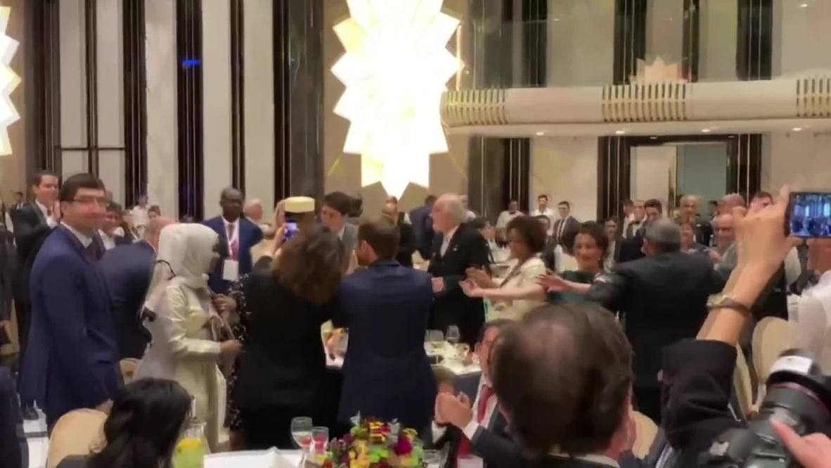 Move like Macron! French president and Trudeau dance the night away in Yerevan