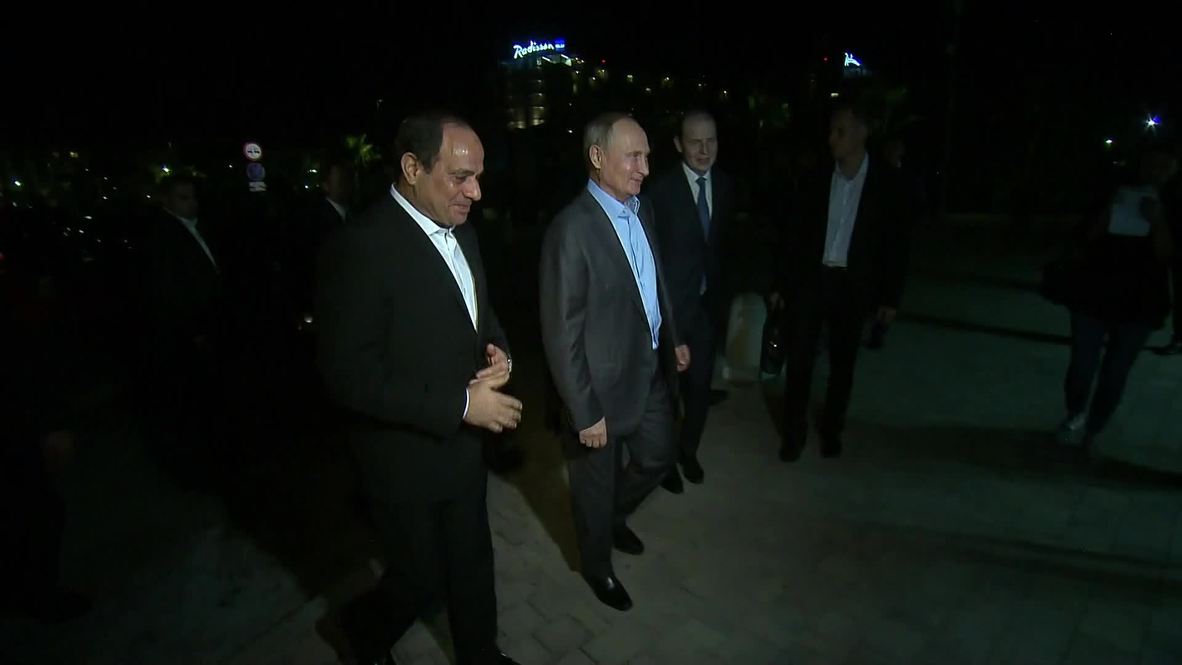 Russia: Putin and Egyptian President el-Sisi go walkabout in Sochi