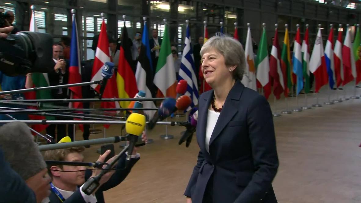 Belgium: Brexit deal 'achievable' says May while arriving at crunch EU summit