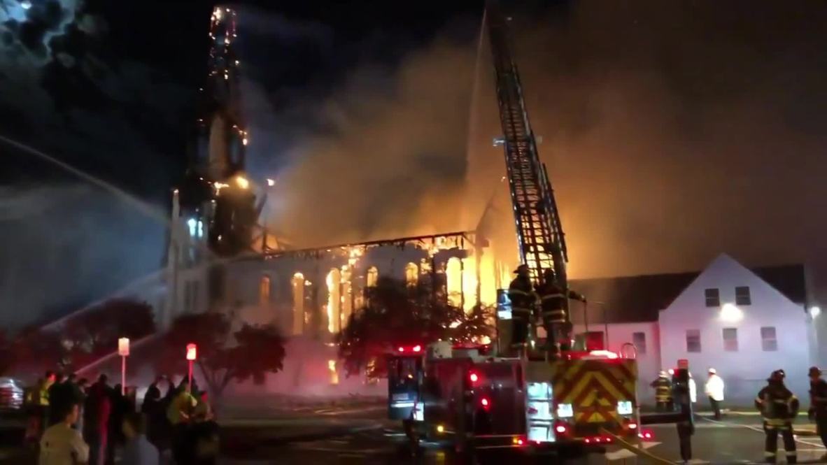 USA: Blaze guts historic Massachusetts church