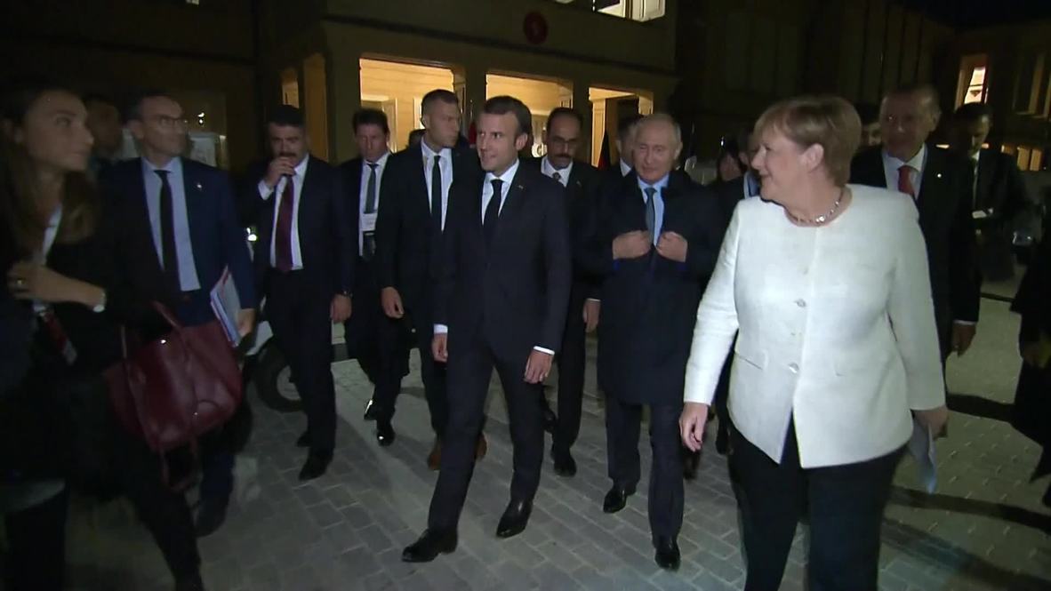 Turkey: 'Siberian coat?' - Merkel tries out her Russian skills on Putin
