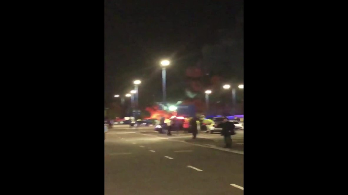 Reino Unido: El helicóptero del dueño del Leicester se estrella afuera del estadio