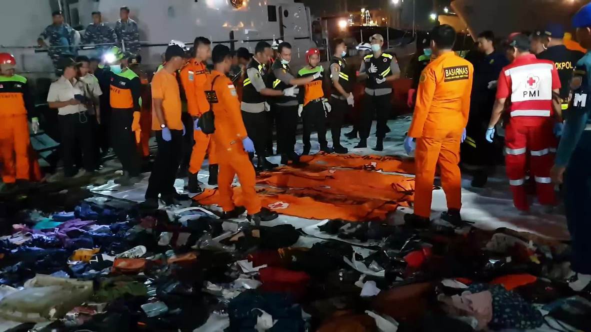 Indonesia: Recuperan 4 cuerpos más del accidente de Lion Air