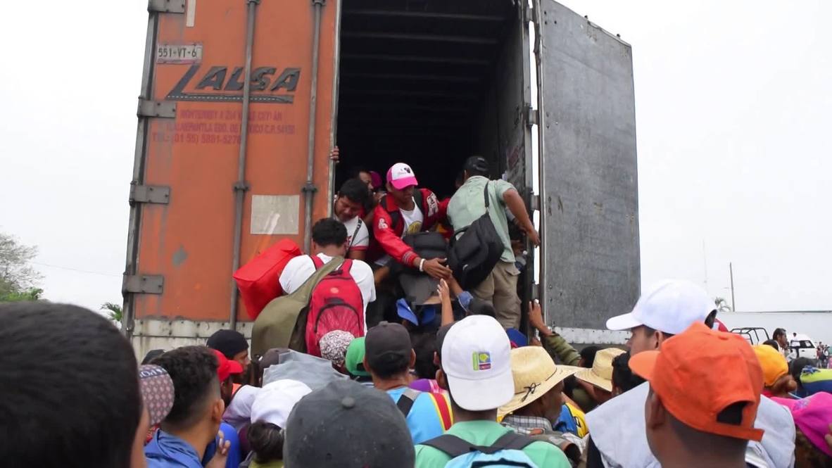 Mexico: Migrant convoy continues through Veracruz