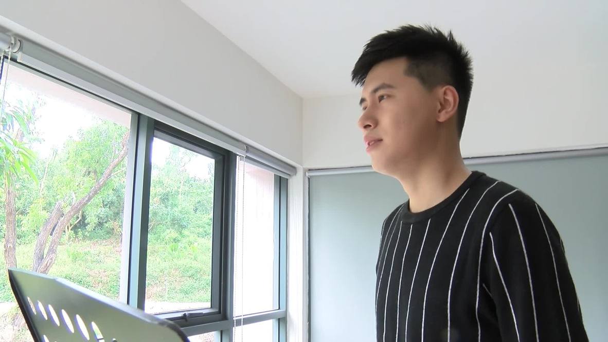 Chinese man breaks Guinness 'highest vocal note' record with ear-splitting performance
