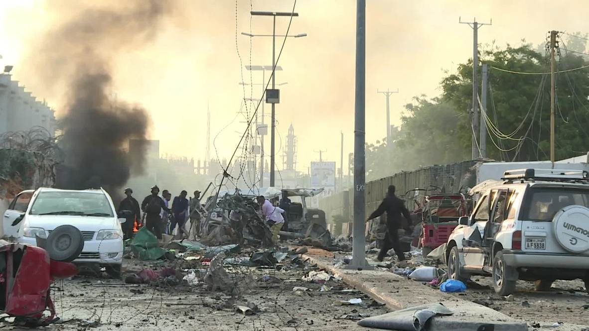 Somalia: At least 17 dead as 3 car bombs rock Mogadishu - reports
