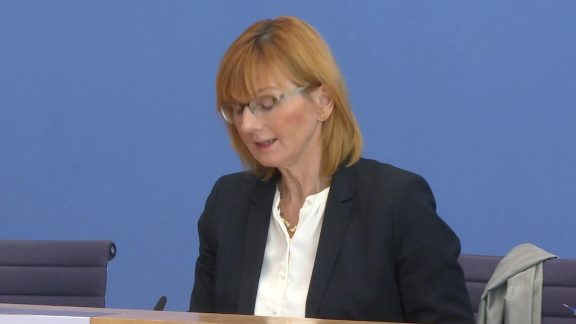 Alemania: "Un pilar fuerte dentro de la OTAN" - Ministros de Defensa respaldan la idea del "ejército europeo" de Merkel