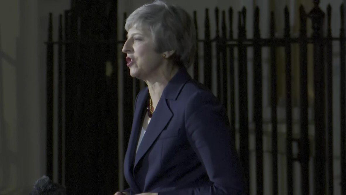 UK: Cabinet approves draft Brexit agreement - May