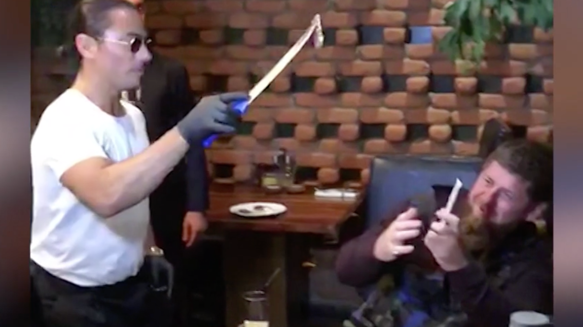 Turkey's celebrity chef Salt Bae feasts Kadyrov in Dubai