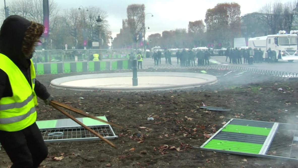 France: Clashes continue as anti-fuel protests turn violent in Paris