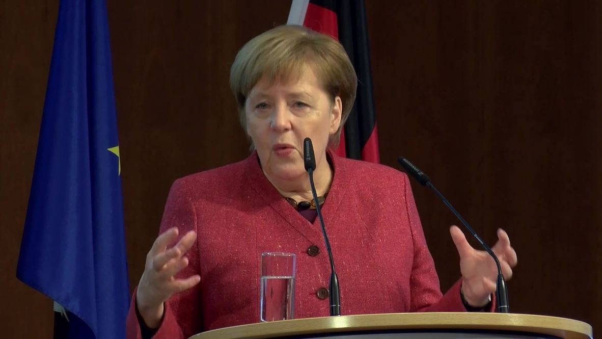 Germany: Merkel tells Ukraine to 'act smart' after Kerch incident
